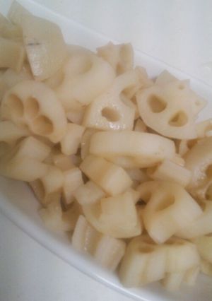 簡単☆シンプル『蓮根のワイン煮』-レシピのメイン写真