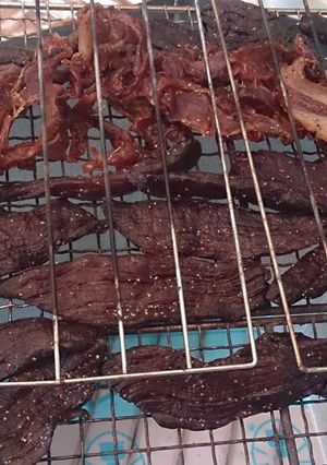 キャンプでビーフジャーキー-レシピのメイン写真