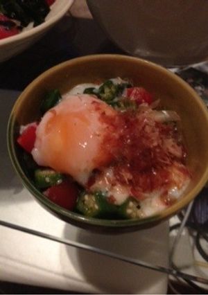 オクラとトマトの温玉添え-レシピのメイン写真