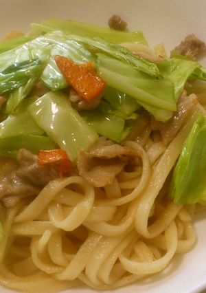 簡単ランチ☆バター風味のうまうま焼うどん-レシピのメイン写真