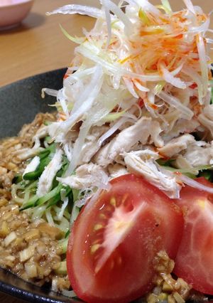 香味タレが決めて!棒棒鶏風冷やし中華-レシピのメイン写真