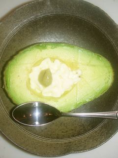 一番簡単なアボカドの美味しい食べ方-レシピのメイン写真