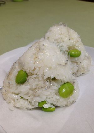 枝豆とじゃこのおにぎり-レシピのメイン写真