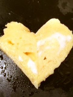 ハート♡の卵焼き-レシピのメイン写真