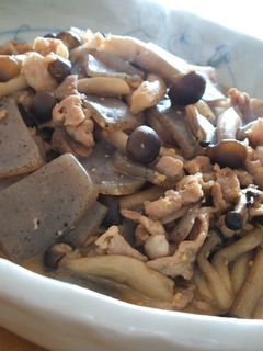 豚肉とこんにゃくとキノコの味噌炒め-レシピのメイン写真