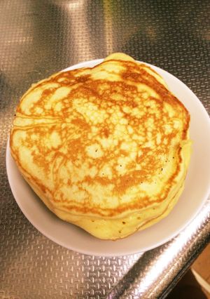 簡単すぎるホットケーキ-レシピのメイン写真