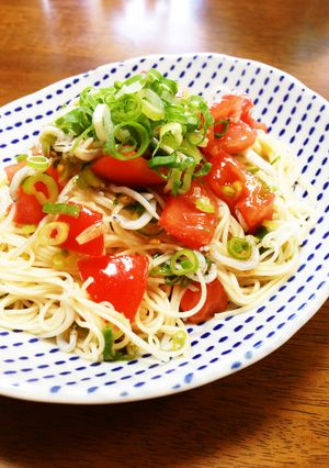 ネギたっぷり！トマトとしらすの冷たい素麺-レシピのメイン写真
