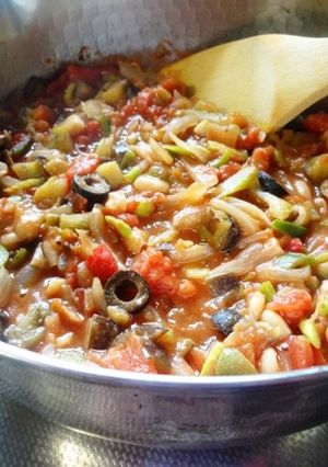 パスタにオムレツに…万能の夏野菜煮込み♪-レシピのメイン写真