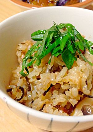 簡単！なめたけとシメジの炊き込みご飯♪-レシピのメイン写真