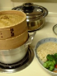 蒸し器を使ってOneDish-海老&ブロッコリー--レシピのメイン写真