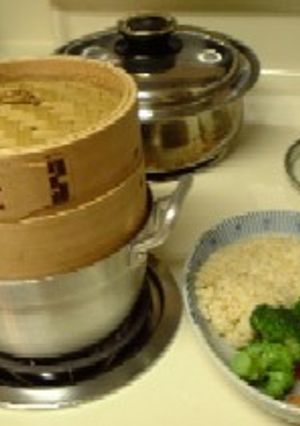 蒸し器を使ってOneDish-海老＆ブロッコリー--レシピのメイン写真