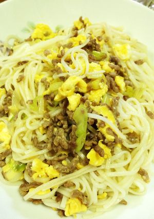 余った冷麦でチャンプルー-レシピのメイン写真