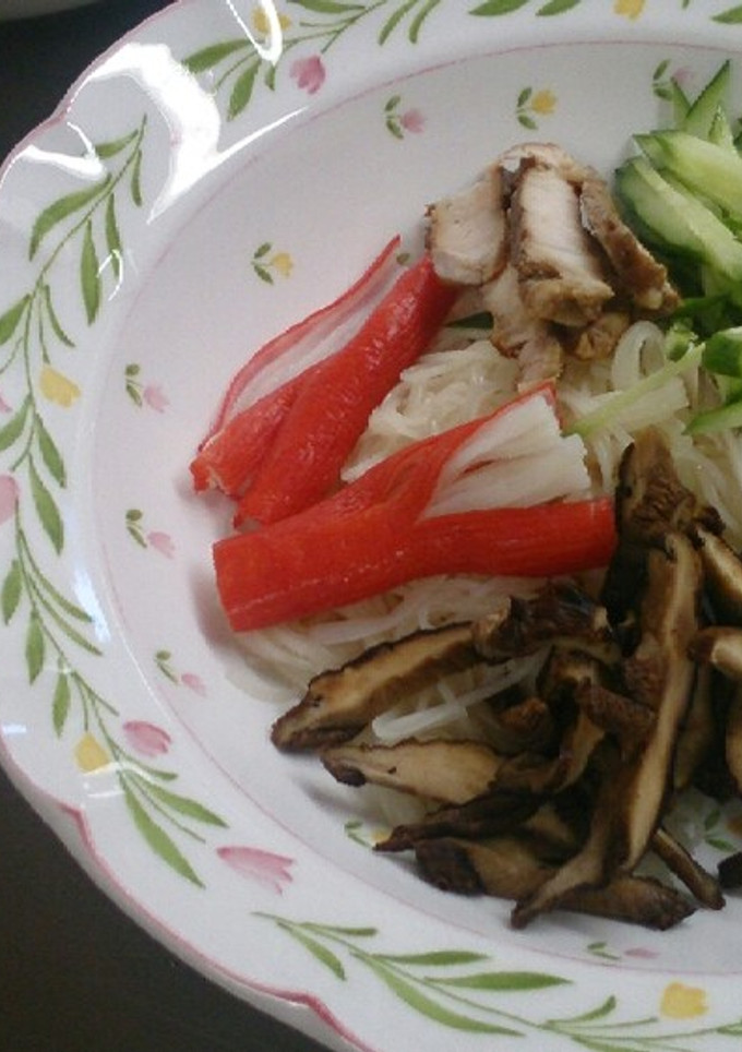 簡単＊カニカマと笹身の冷やし素麺-レシピのメイン写真