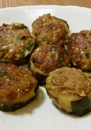 餃子のタネの残りを活用！肉ナス焼き-レシピのメイン写真