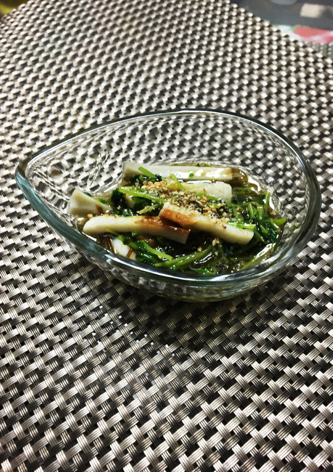 パックで簡単！もずくと豆苗の酢の物-レシピのメイン写真