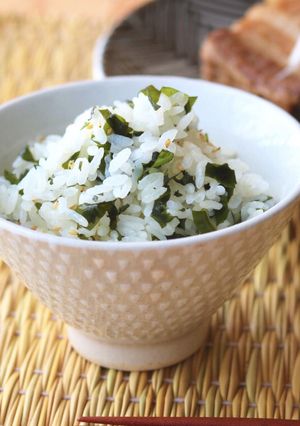 簡単！塩こうじ・わかめごはん-レシピのメイン写真