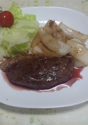 ビーフステーキ 果汁グミのソース仕立て-レシピのメイン写真