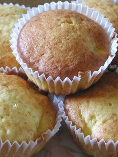 パインマフィン BANANA PINEAPPLE MUFFIN 🍍バナナ＆パイナップルマフィン