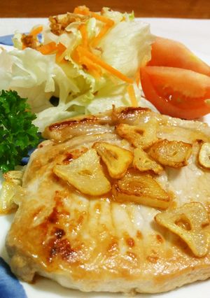 塩レモンで☆豚ロースガーリックソテー-レシピのメイン写真
