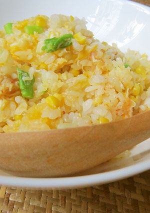 炊飯器にポン♪　カニ缶と夏野菜の炒飯-レシピのメイン写真