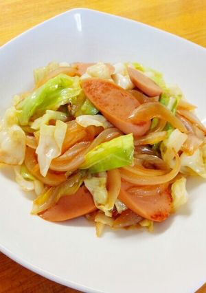キャベツ万歳♪野菜と魚肉ソーセージ炒め-レシピのメイン写真