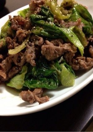 牛肉とレタスのオイスターソース炒め-レシピのメイン写真