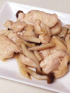 鶏肉としめじの塩レモン炒め-レシピのメイン写真