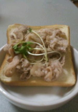 パンでもいける！？豚塩レモントースト-レシピのメイン写真