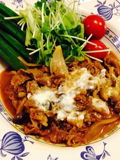 フライパン一つで!ビーフストロガノフ-レシピのメイン写真
