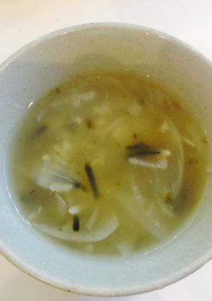 とろろ昆布 と 永谷園 の お茶漬け粥-レシピのメイン写真