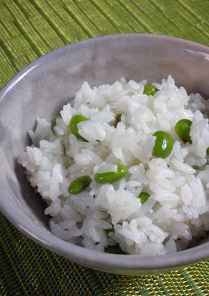 ひとつまみのお塩で美味しい枝豆ごはん♪-レシピのメイン写真