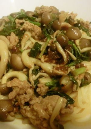 三重発☆モロヘイヤカレースパゲッティー-レシピのメイン写真