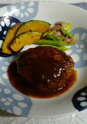 野菜たっぷりかさ増しハンバーグ-レシピのメイン写真
