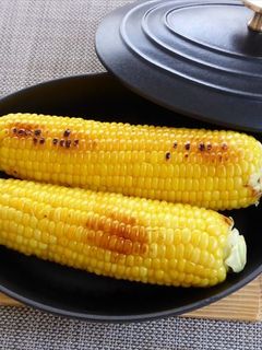 ストウブで蒸しとうもろこし-レシピのメイン写真
