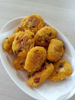 レーズン人参入りスイートポテト風お焼き-レシピのメイン写真