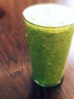 簡単爽やか 水菜のグリーンスムージー-レシピのメイン写真
