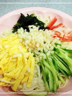 具いっぱい♪冷したぬきうどん-レシピのメイン写真
