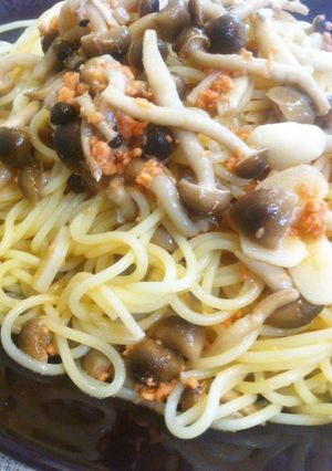 バター香るシメジと鮭フレークの冷製パスタ-レシピのメイン写真