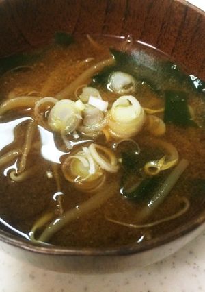 もやしとワカメの味噌汁-レシピのメイン写真