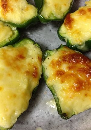 お弁当にも♪ピーマンのポテ詰めチーズ焼き-レシピのメイン写真