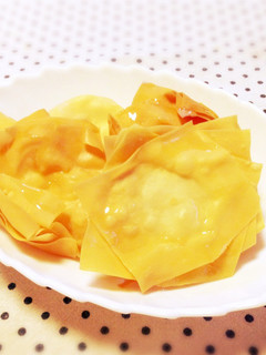 ワンタンの皮・餃子の皮のパリパリ蜂蜜揚げ-レシピのメイン写真