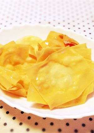ワンタンの皮・餃子の皮のパリパリ蜂蜜揚げ-レシピのメイン写真