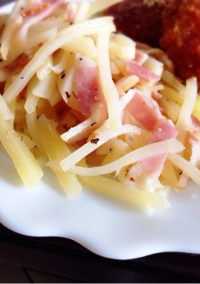 千切りじゃがいもとベーコンの炒め物-レシピのメイン写真