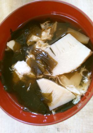 簡単 絶品 筍 ワカメ 卵の お吸い物-レシピのメイン写真