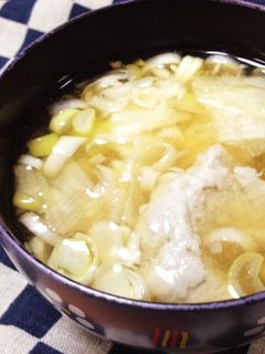 すり身の美味しいお味噌汁。たっぷりお葱で-レシピのメイン写真