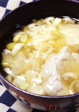 すり身の美味しいお味噌汁。たっぷりお葱で-レシピのメイン写真