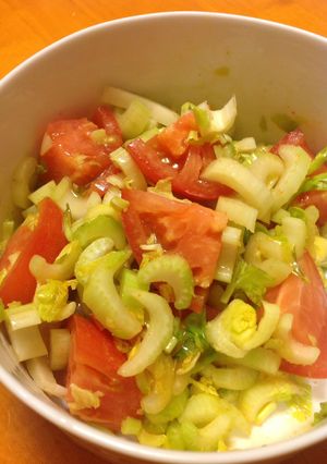 トマトとセロリのピリ辛甘いサラダ-レシピのメイン写真