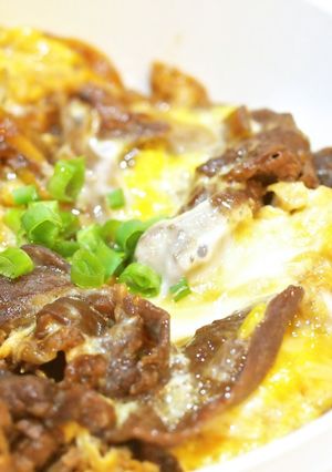 簡単とろとろ半熟卵とじ牛丼♪-レシピのメイン写真