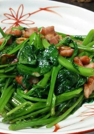 空芯菜（エンサイ）とベーコンの炒め物-レシピのメイン写真