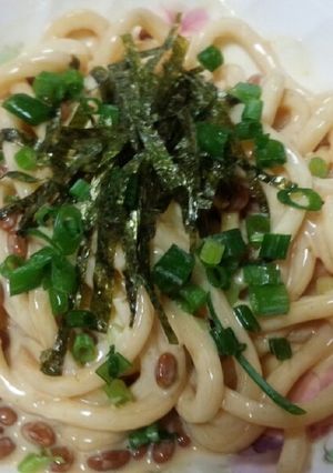 濃厚♡レンジで簡単♪納豆バタマヨうどん♡-レシピのメイン写真